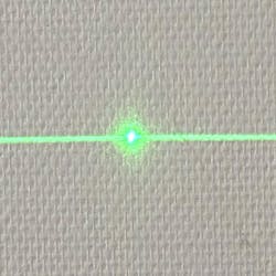 Krysslaser gjoer det selv test: Et punkt over og under krysslaseren gjør det enkelt å overføre et mål fra gulv til tak Krysslaser gjoer det selv test: Et punkt over og under krysslaseren gjør det enkelt å overføre et mål fra gulv til tak